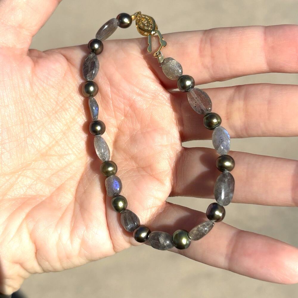 Vintage High Flash Labradorite & Peacock Freshwater Pearl Fish Hook Bracelet 8"
